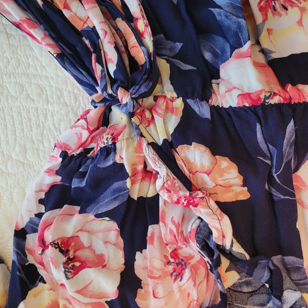 Old Navy Ruffled Midi Wrap Dress - Picture 5 of 11